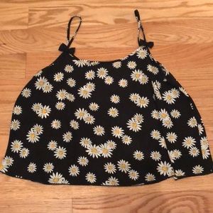 Tank top with daisy pattern